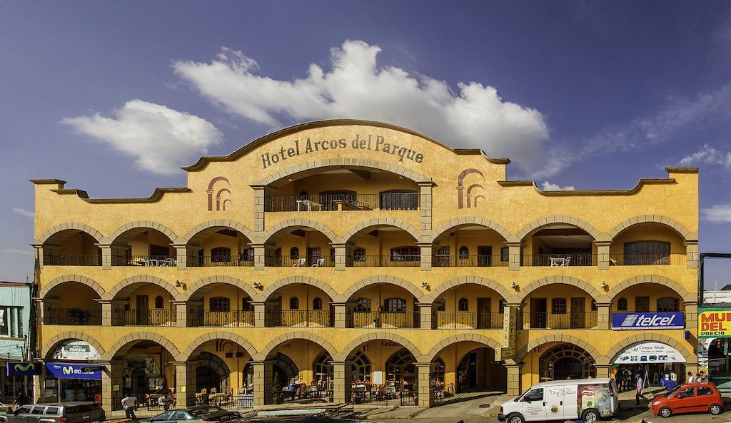 Hotel Arcos Del Parque Acayucan Exterior foto